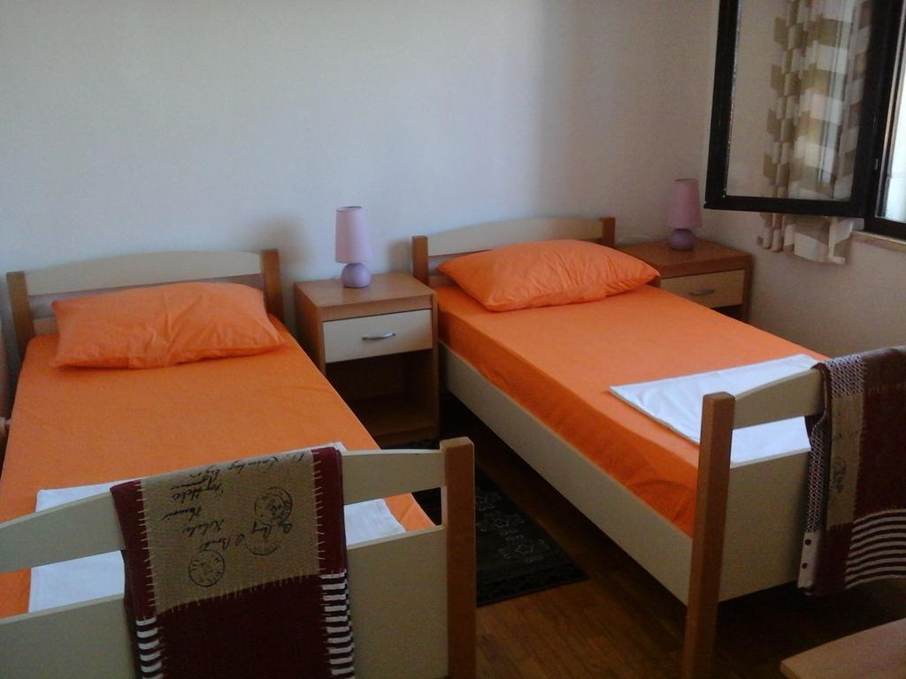 Apartments Tomovic Lumbarda Exterior foto