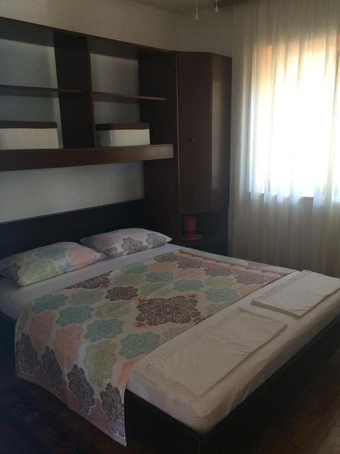 Apartments Tomovic Lumbarda Exterior foto